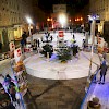 Eislaufen am Stadtplatz Wels mit Blick vom Übergang bei 8er-Schleife