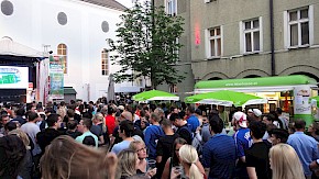 EM Public Viewing am Minoritenplatz